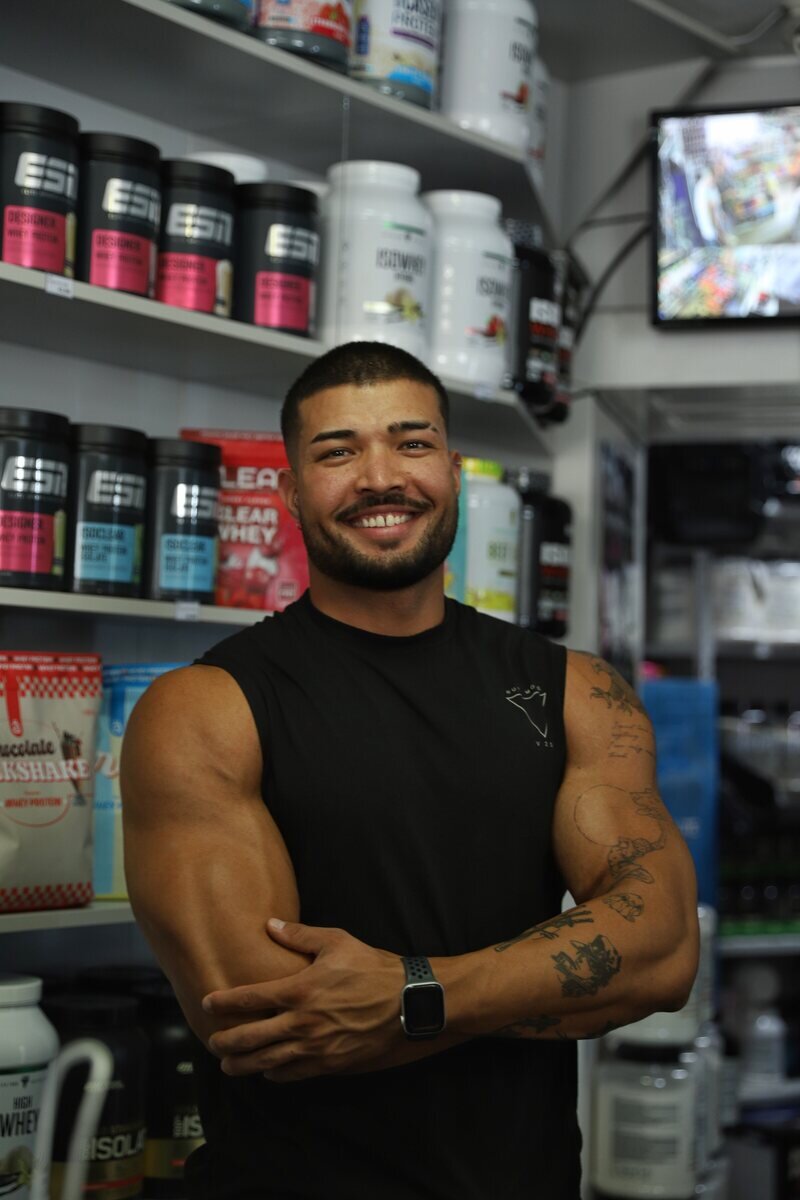 Mehdi – Logistik und Lagermanagement bei Triceps